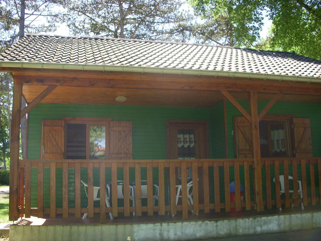 Camping De La Pelouse Jaulny ภายนอก รูปภาพ